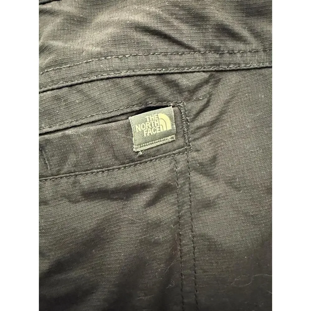 The North Face Black Knee-Length Capri Women's Shorts Size 10 - Picture 4 of 9